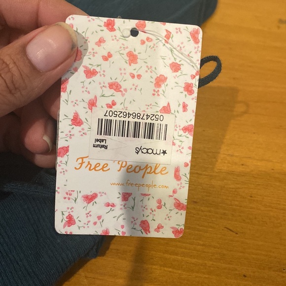 Free People Long Flowy Bohemian Style Turquoise Color Tank Small NWT - Picture 6 of 7